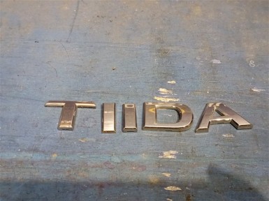 Эмблема задняя Nissan Tiida C11 HR15DE 2007 