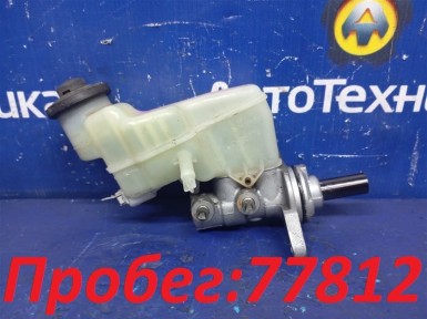 Главный тормозной цилиндр Toyota Vitz KSP130  1KR-FE 2012 
