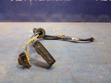 Кнопка открывания багажника задняя Nissan  Tiida C11 HR15DE 2007 