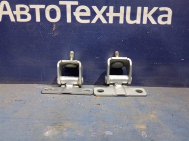 Крепление двери багажника заднее Nissan/mitsubish  Dayz Roox/ek Space B21A 3B20 2015 