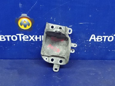 Кронштейн опоры двигателя передний Nissan  Murano PNZ51 VQ35DE 2009 