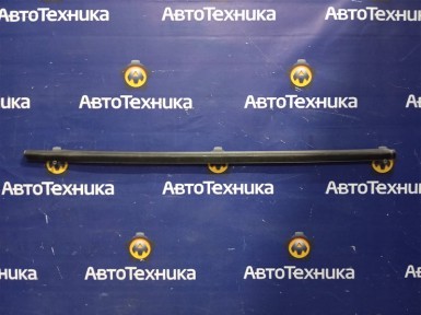 Молдинг стекла передний правый Mitsubishi  Airtrek CU2W 4G63 2002 