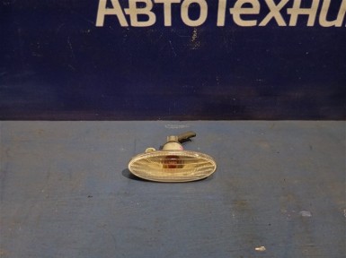 Повторитель в крыло передний правый Nissan  Tiida C11 HR15DE 2007 