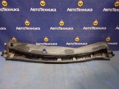 Решетка под лобовое стекло Nissan Tiida C11 HR15DE 2007