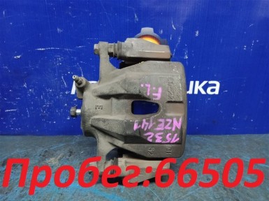 Суппорт передний левый Toyota Corolla Fielder NZE141G 1NZ-FE 2010