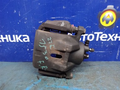 Суппорт передний правый Toyota Corolla Spacio  ZZE122N 1ZZ-FE 2002 