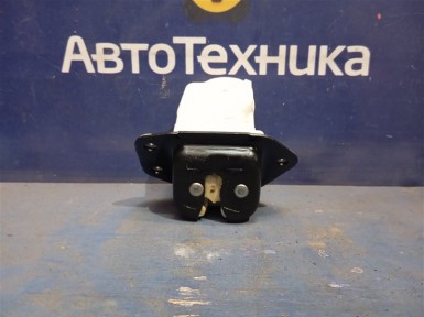 Замок багажника задний Nissan Murano PNZ51  VQ35DE 2009 