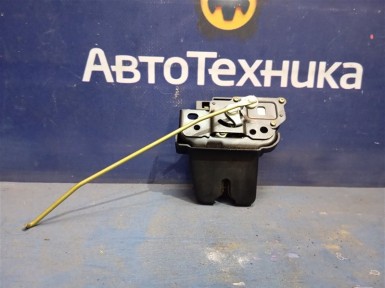 Замок багажника задний Toyota Premio ZZT240  1ZZ-FE 2002 