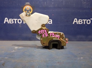 Замок двери передний правый Nissan Sunny  FB14 GA15DE 1998 