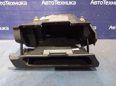 Бардачок нижний левый Nissan Note E11 HR15DE 2012