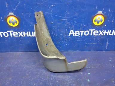 Брызговик передний левый Toyota Corolla Spacio ZZE122N 1ZZ-FE 2002