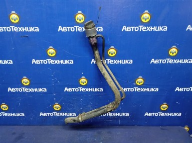 Горловина топливного бака Toyota Ist NCP61 1NZ-FE 2006