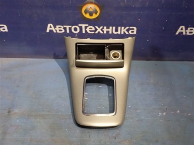 Консоль кпп Toyota Avensis AZT251W 2AZ-FSE  2008 