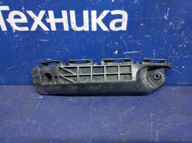 Крепление бампера переднее правое Toyota  Vitz KSP130 1KR-FE 2012 