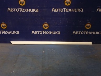 Накладка на дверь задняя правая Toyota Mark  2 JZX110 1JZ-FSE 2002 