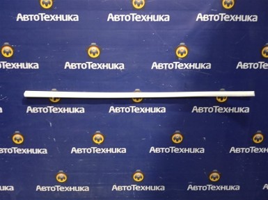 Накладка на дверь передняя левая Toyota Mark  2 JZX110 1JZ-FSE 2002 