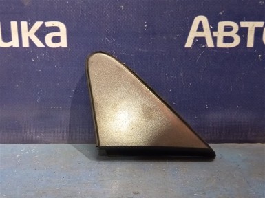 Накладка на крыло передняя левая Toyota Ist  NCP61 1NZ-FE 2006 