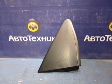 Накладка на крыло передняя правая Toyota  Vitz KSP130 1KR-FE 2012 