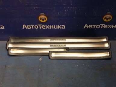 Накладка на порог Toyota Mark 2 JZX110 1JZ-FSE 2002