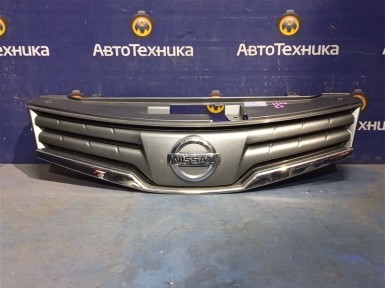 Решетка радиатора Nissan Note E11 HR15DE  2012 
