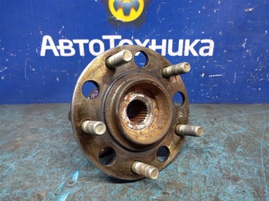 Ступица задняя левая Mitsubishi Outlander CW5W 4B12 2006