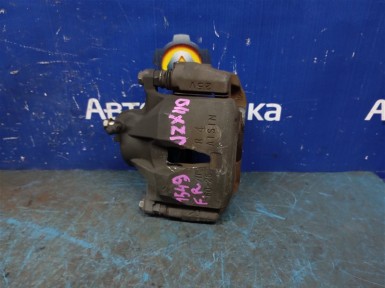 Суппорт передний правый Toyota Mark 2 JZX110  1JZ-FSE 2002 