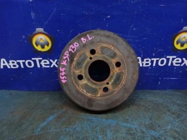 Тормозной барабан задний Toyota Vitz KSP130  1KR-FE 2012 