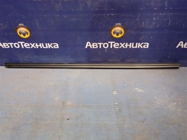 Уплотнитель стекла двери задний левый Mitsubishi  Galant EA7A 4G94 2003 