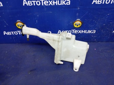 Бачок омывателя Toyota Ist NCP61 1NZ-FE 2006 