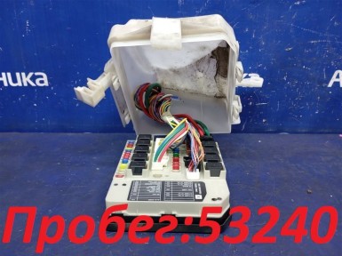 Блок предохранителей Nissan Note E11 HR15DE 2012