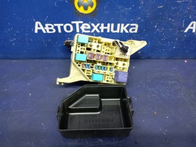 Блок предохранителей Toyota Vitz SCP13 2SZ-FE  2003 