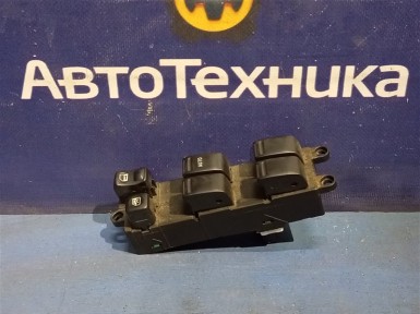 Блок управления стеклами передний правый Subaru Forester SG5 EJ202 2004