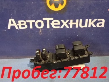 Блок управления стеклами передний правый  Toyota Vitz KSP130 1KR-FE 2012 
