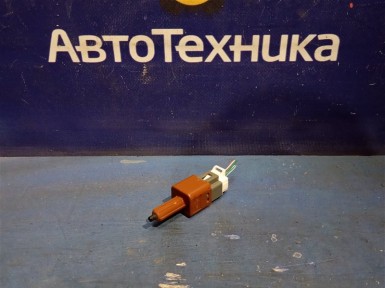 Концевик под педаль тормоза Nissan Note HE12  HR12DE 2019 