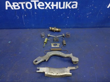 Механизм стояночного тормоза задний левый Mitsubishi Airtrek CU5W 4G69 2005