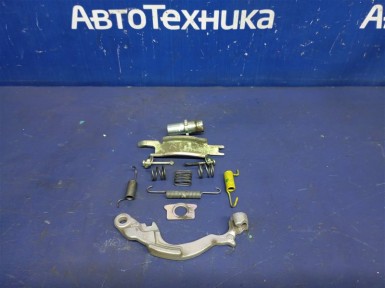 Механизм стояночного тормоза задний левый  Mitsubishi Galant Fortis CY4A 4B11 2008 