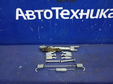 Механизм стояночного тормоза задний правый  Nissan Note HE12 HR12DE 2019 