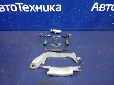 Механизм стояночного тормоза задний правый  Subaru Forester SH5 EJ205 2008 