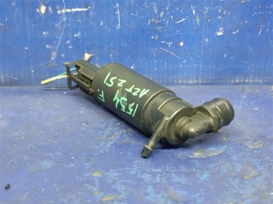 Моторчик омывателя передний Toyota Avensis  AZT251W 2AZ-FSE 2008 