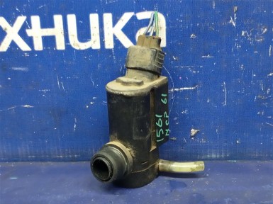 Моторчик омывателя Toyota Ist NCP61 1NZ-FE  2006 