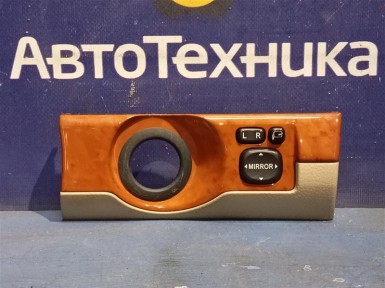 Накладка консоли передней панели правая Toyota Mark 2 JZX110 1JZ-FSE 2002