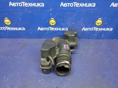 Патрубок воздушного фильтра Ford Explorer U502 T35P 2011