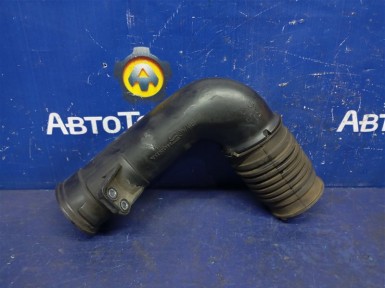 Патрубок воздушного фильтра Honda Stream  RN6 R18A 2010 