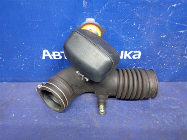 Патрубок воздушного фильтра Toyota Mark 2 JZX110 1JZ-FSE 2002