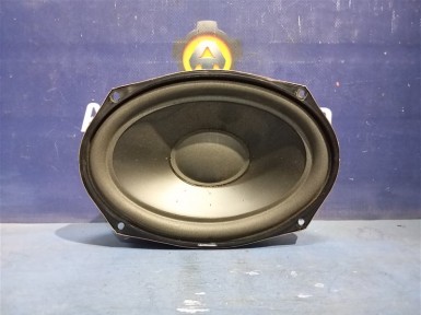 Сабвуфер задний правый Subaru Legacy Lancaster  BH9 EJ254 2000 
