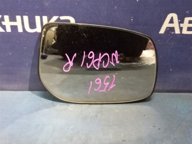 Стекло зеркала правое Toyota Ist NCP61 1NZ-FE  2006 