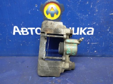 Суппорт задний левый Toyota Ist NCP61 1NZ-FE  2006 