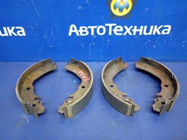 Тормозные колодки задние Mitsubishi Galant EA7A 4G94 2003