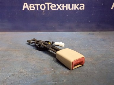 Замок ремня безопасности передний правый  Toyota Corolla Spacio NZE121N 1NZ-FE 2002 