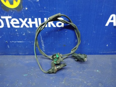 Датчик ABS передний правый Toyota Vitz KSP130  1KR-FE 2012 